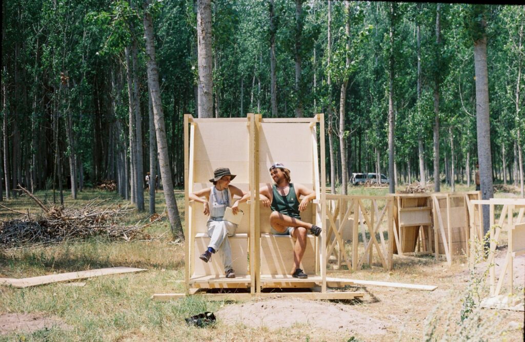 84c01664-e59b-4dfe-9596-8b97805d0ba3