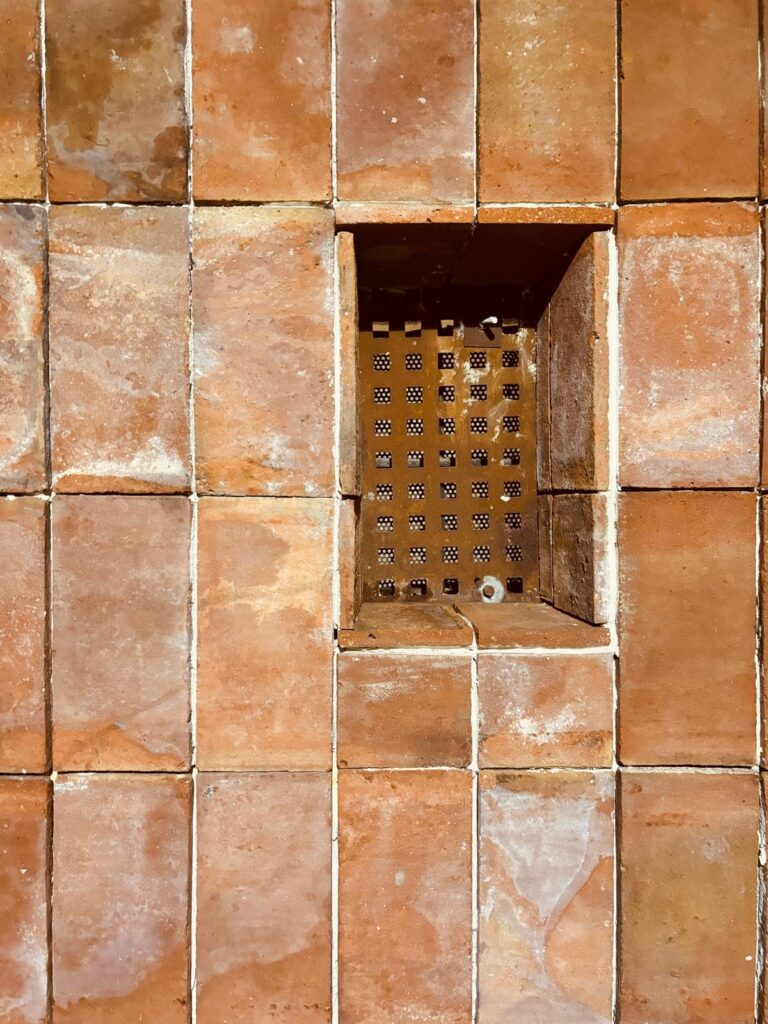 e06f1617-0647-4f6b-8d56-60f42839a14e